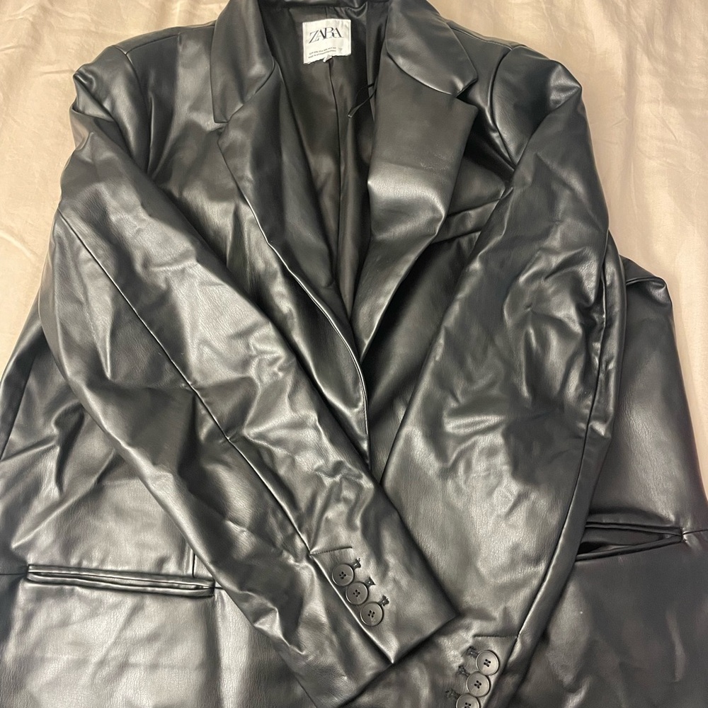 Zara Women's Black Faux Leather Blazer
